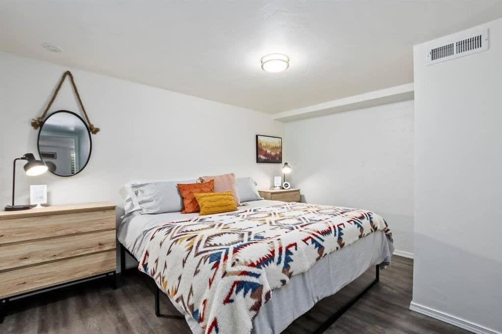 #Stayinmydistrict Twin Falls Pendleton Chic Suite Εξωτερικό φωτογραφία